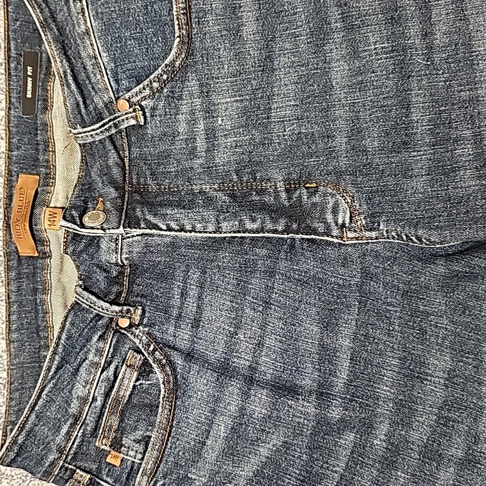 Judy blue  14W skinny fit jeans